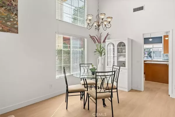 Saugus, CA 91390,28768 Woodside Drive