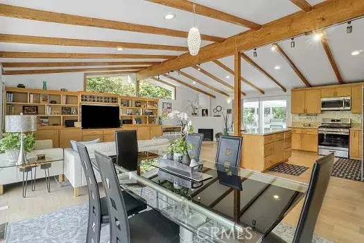 3839 Davana Road, Sherman Oaks, CA 91423