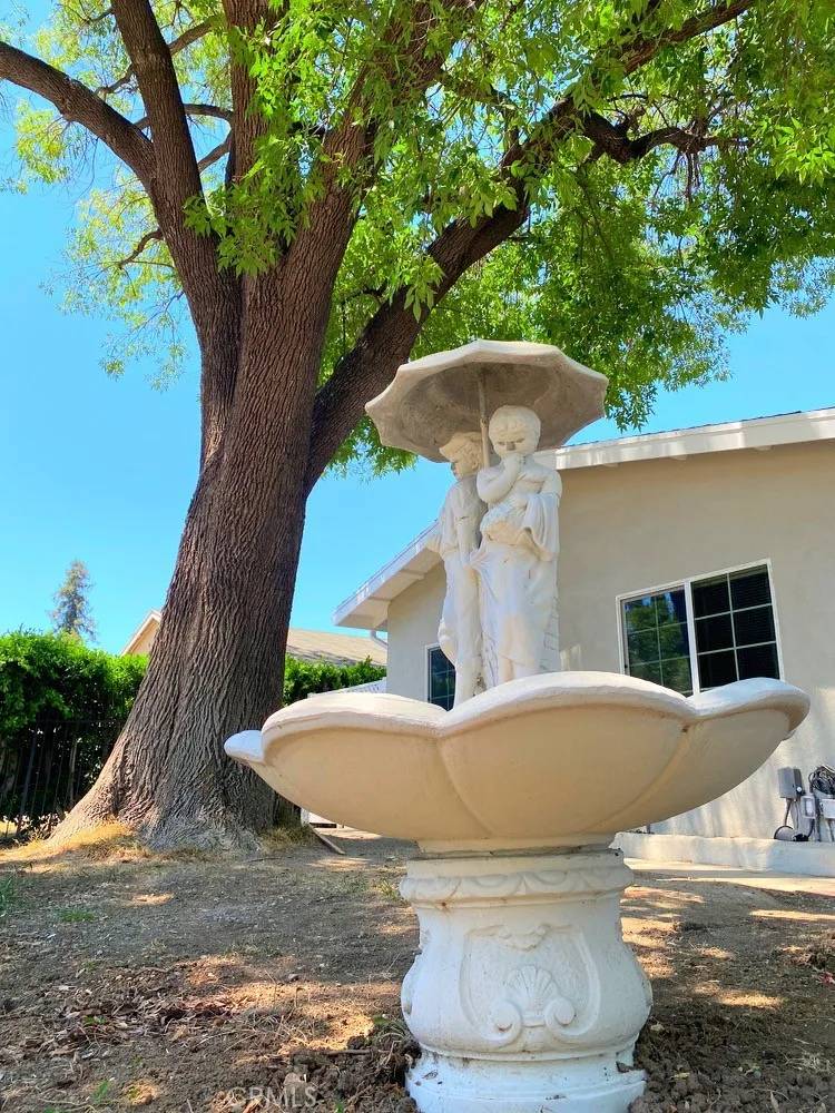 West Hills, CA 91307,6919 Lena