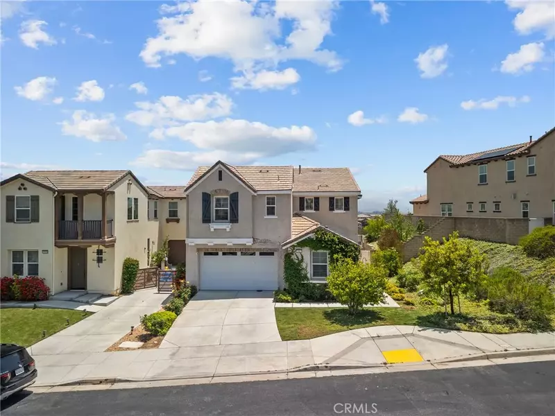 28992 N West Hills Drive, Valencia, CA 91354