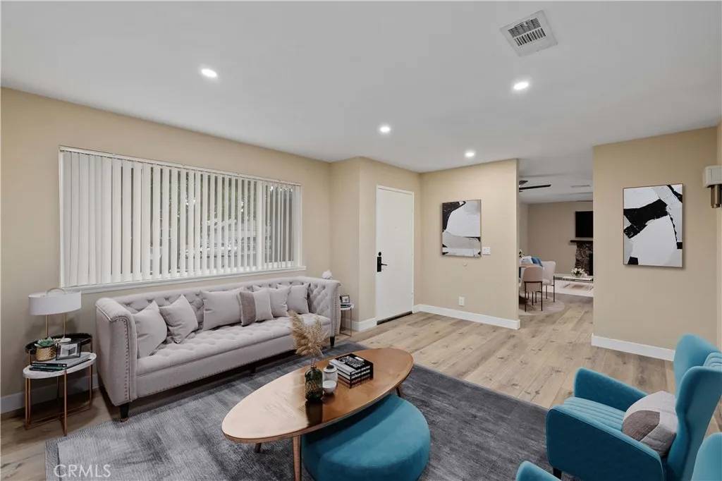 Lancaster, CA 93535,44426 Watford Avenue