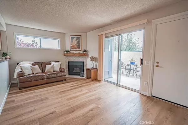 Canyon Country, CA 91351,18209 Sierra #45