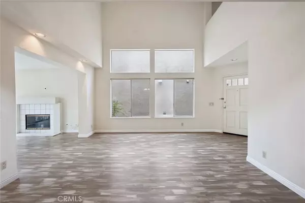 Calabasas, CA 91302,24687 Calle Largo