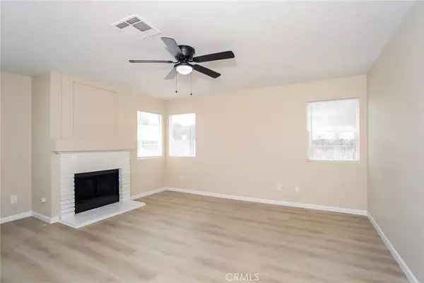 Lancaster, CA 93535,44124 Sundance Court