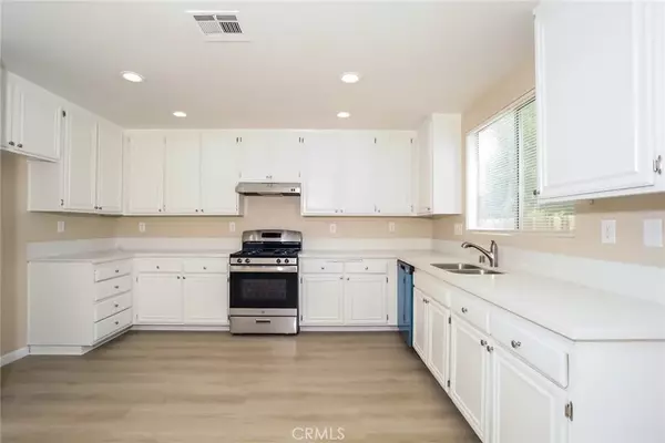 Lancaster, CA 93535,44124 Sundance Court