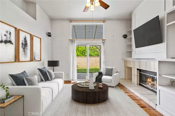 Valencia, CA 91354,27390 Parklane Way