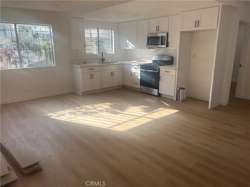 1141 N Berendo Street #1/2, Los Angeles, CA 90029