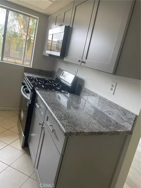 North Hills, CA 91343,8505 Columbus Avenue #316