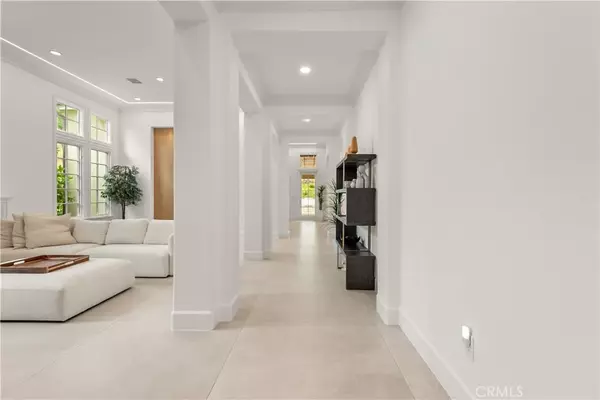 Calabasas, CA 91302,25410 PRADO DE LAS BELLOTAS