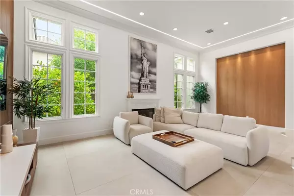 Calabasas, CA 91302,25410 PRADO DE LAS BELLOTAS