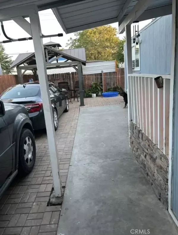 Bakersfield, CA 93308,201 McCord #51