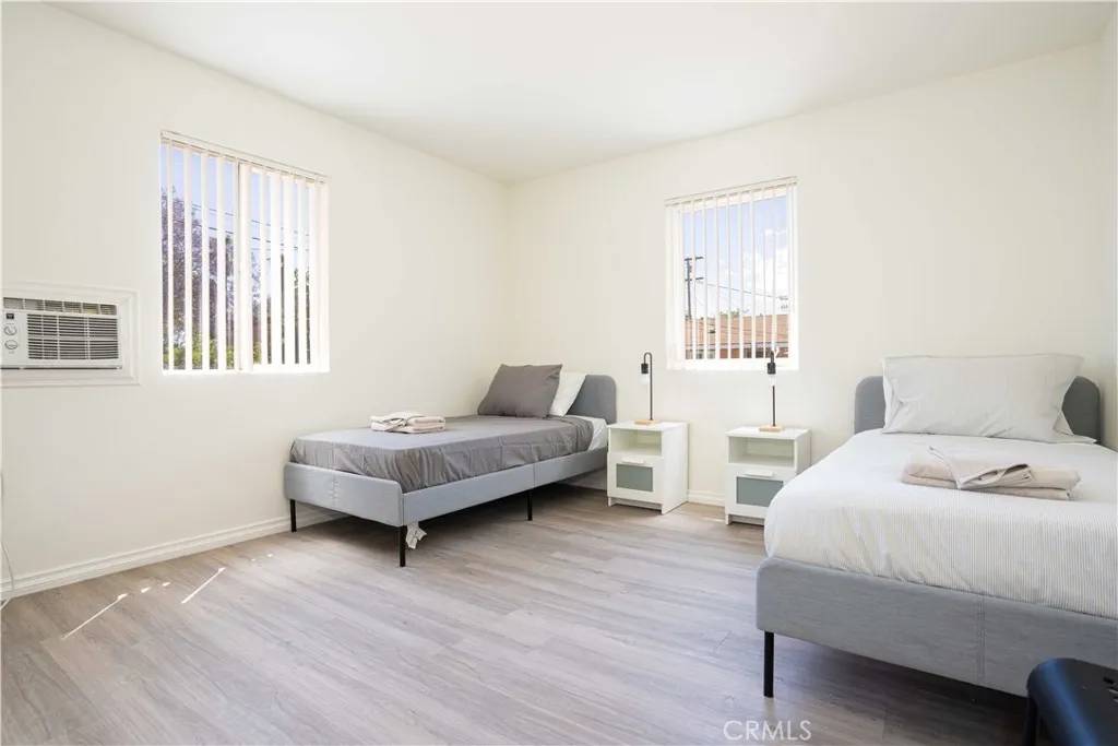 Los Angeles, CA 90007,1168 W 35th Street