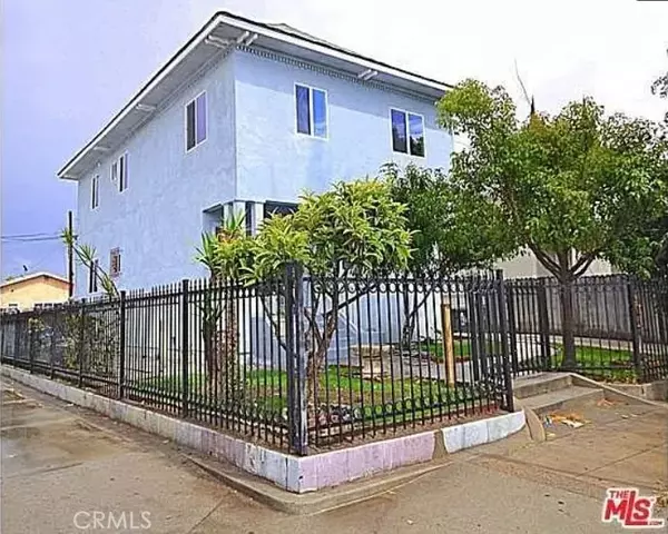 Los Angeles, CA 90011,5102 Woodlawn Avenue