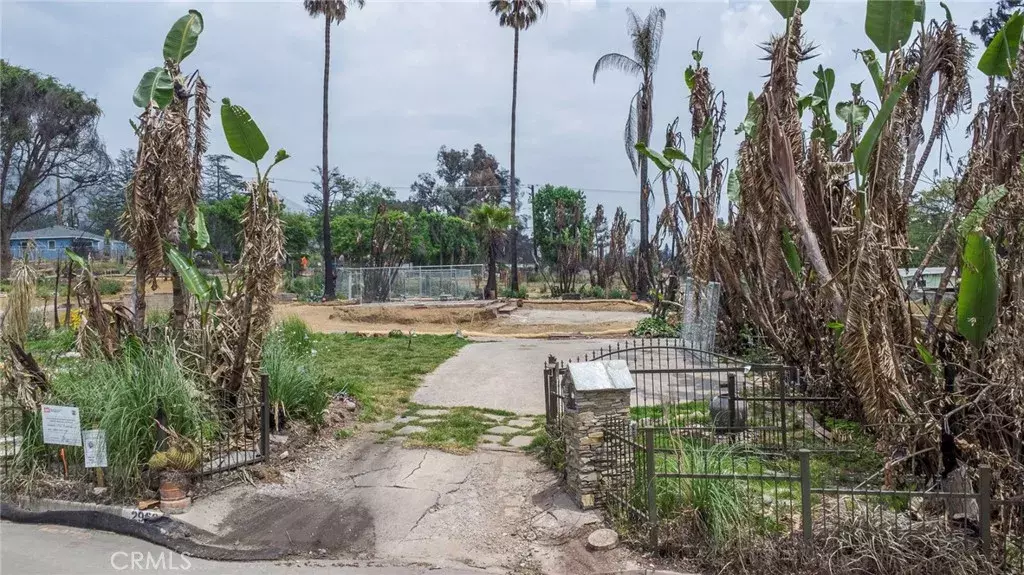 Altadena, CA 91001,2962 Emerson