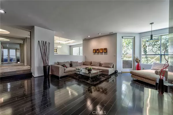 Studio City, CA 91604,12841 Bloomfield Street #103