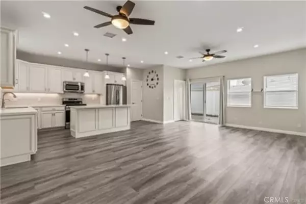 Granada Hills, CA 91344,17165 Rinaldi Street