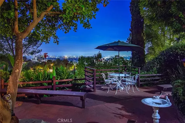 3935 Oakfield Drive, Sherman Oaks, CA 91423