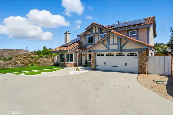 Canyon Country, CA 91351,20439 Kesley Street