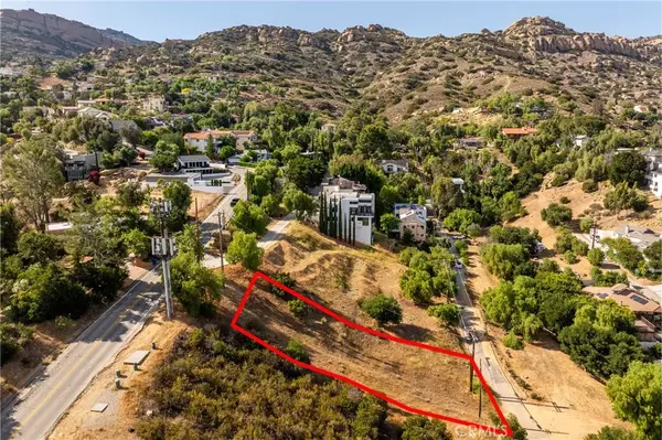 West Hills, CA 91304,9203 STEVENS