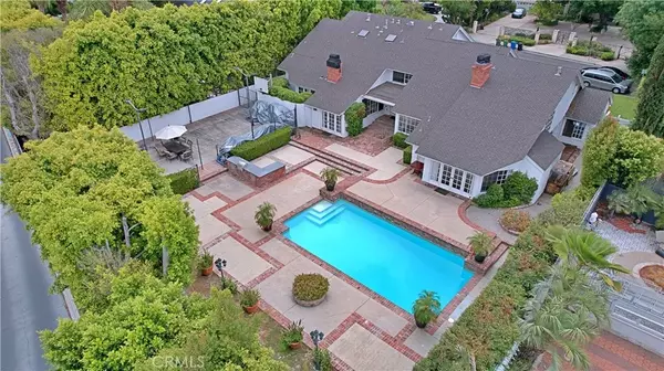 Encino, CA 91316,17437 Tarzana Street