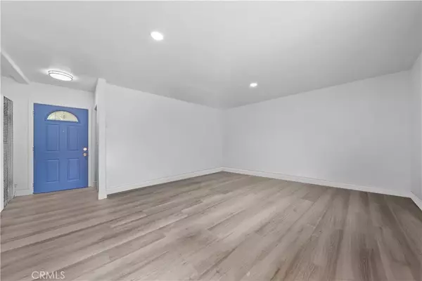 Ontario, CA 91764,1571 E Olive Street