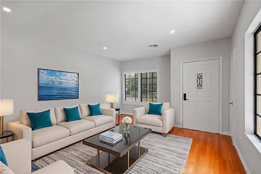 Winnetka, CA 91306,8211 Winnetka Avenue #201