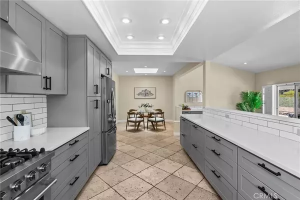 Moorpark, CA 93021,3891 Hunters Grove Court