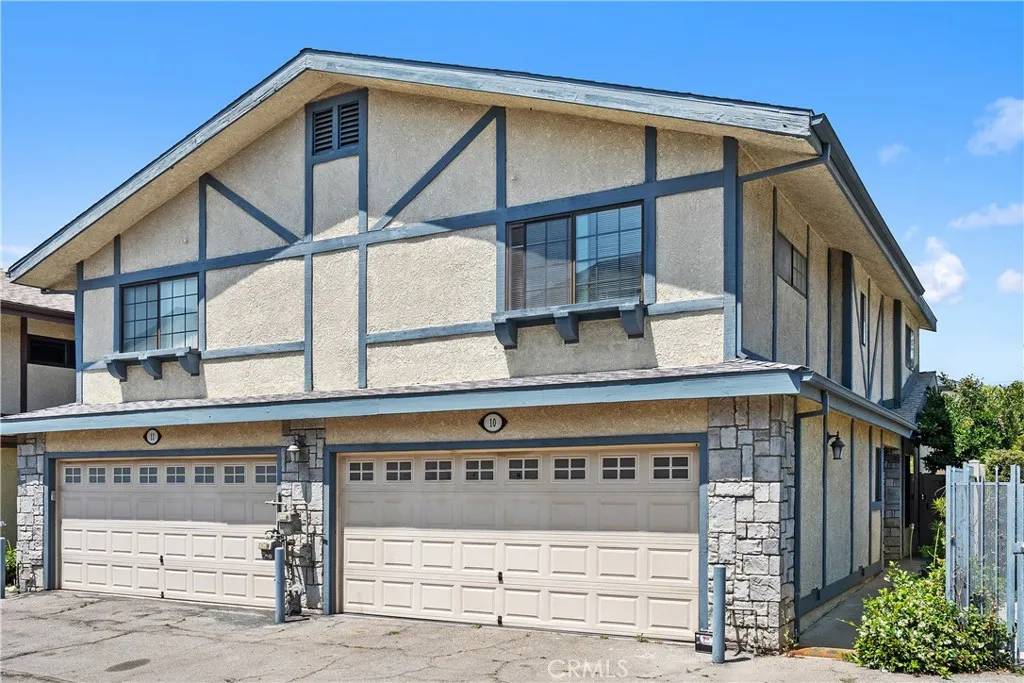 Reseda, CA 91335,18435 Keswick Street #10