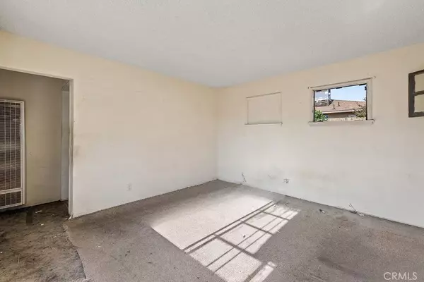 Sunland, CA 91040,10726 Radwin Avenue