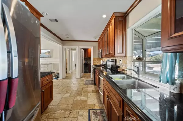Palmdale, CA 93551,40903 17th Street West