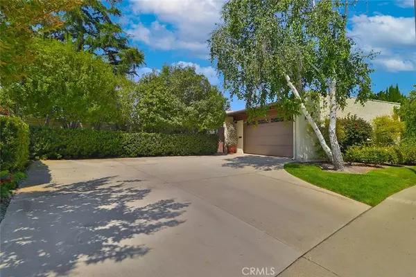 813 Woodlawn Drive, Thousand Oaks, CA 91360