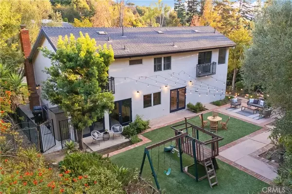 Beverly Hills, CA 90210,9767 Blantyre Drive