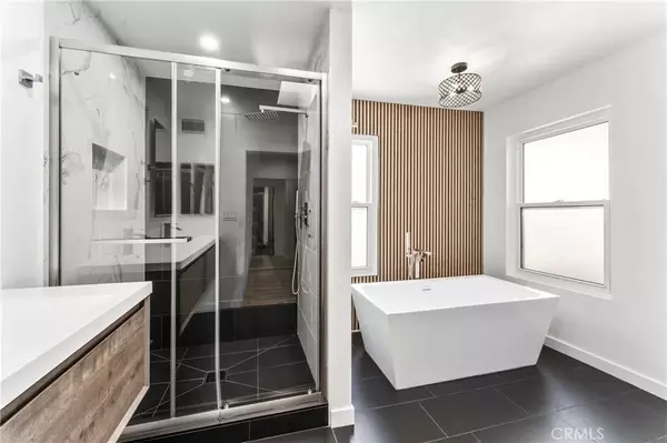 5401 Zelzah Avenue #114, Encino, CA 91316
