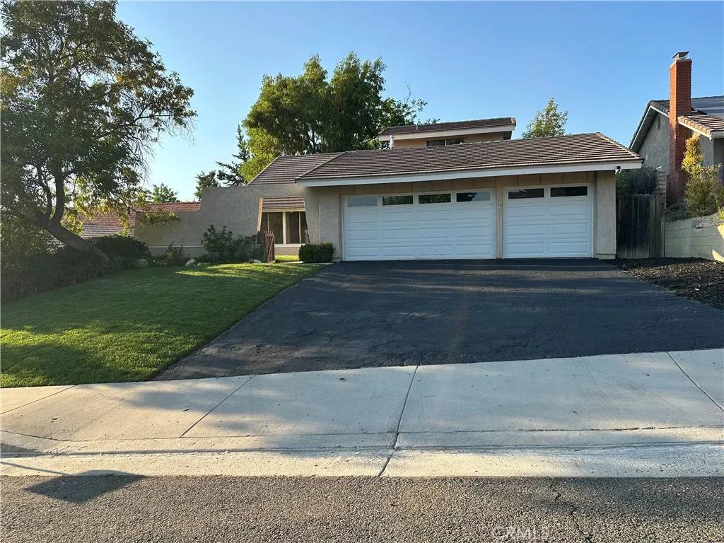 Agoura Hills, CA 91301,28825 Barragan Street