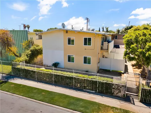 Northridge, CA 91325,17956 Schoenborn Street