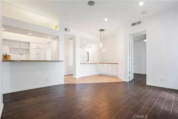 Encino, CA 91316,5151 Balboa Boulevard #104