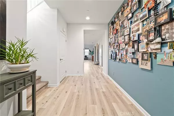 Canyon Country, CA 91387,25176 Golden Maple Drive