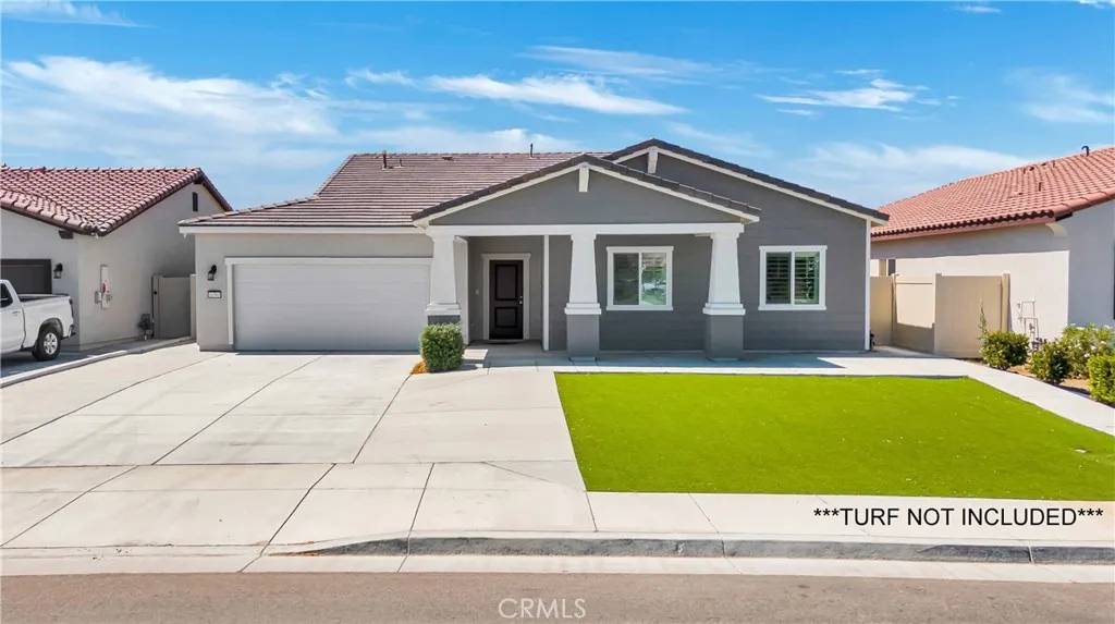 10305 Yukon River Avenue, Bakersfield, CA 93311