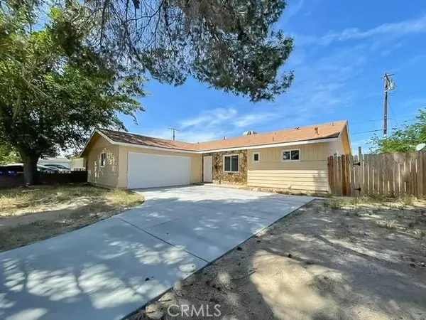 45541 Sancroft Avenue, Lancaster, CA 93535