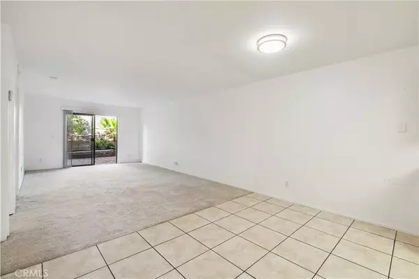 Thousand Oaks, CA 91362,1745 Los Feliz Drive #2
