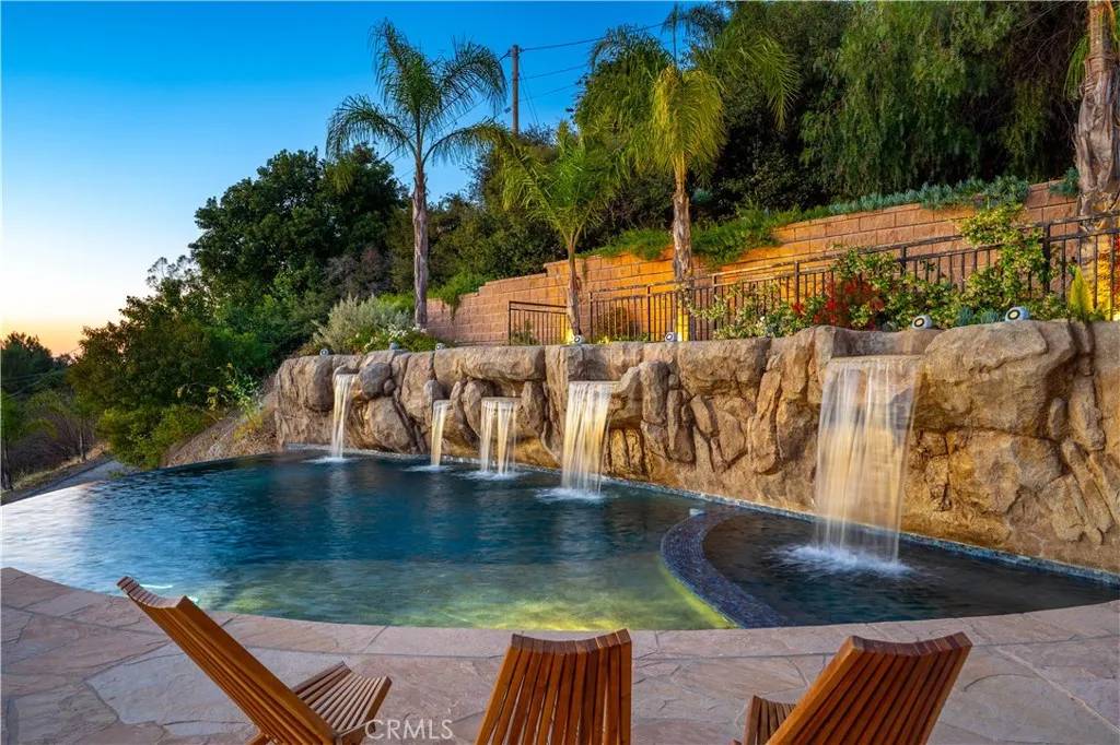 Calabasas, CA 91302,24410 Mulholland