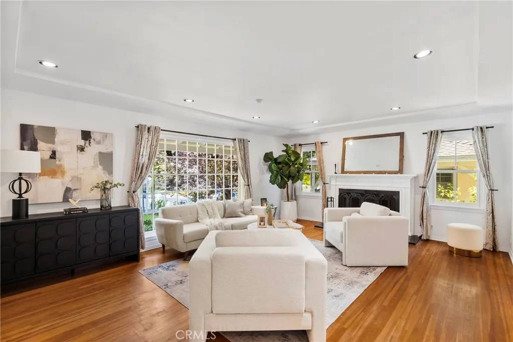 Studio City, CA 91604,3966 Alcove Avenue