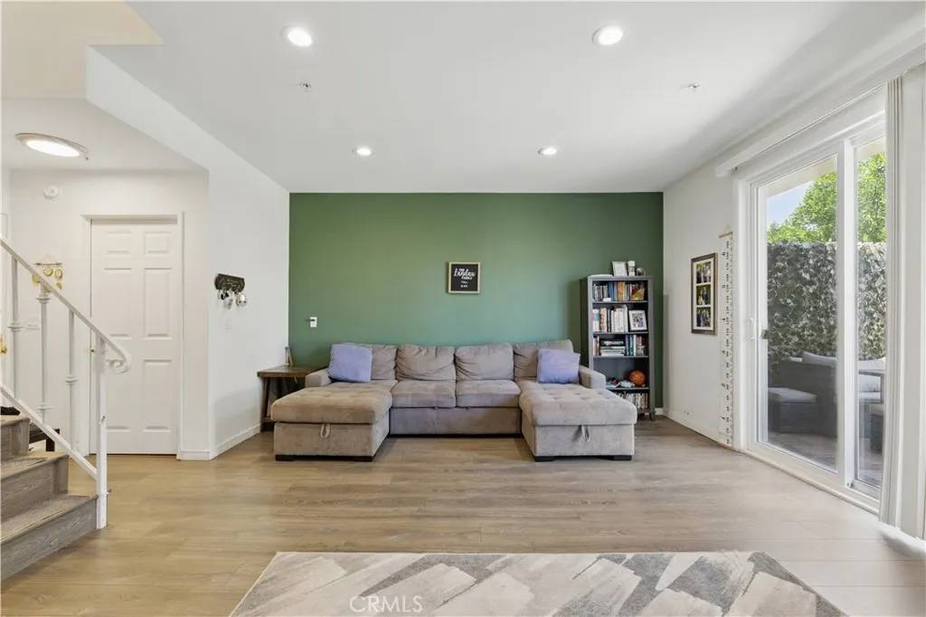 11445 Moorpark Street #12, Studio City, CA 91602