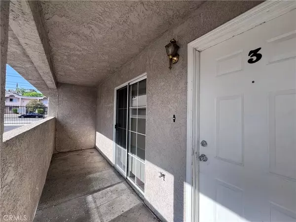 North Hollywood, CA 91606,11254 Oxnard Street #3