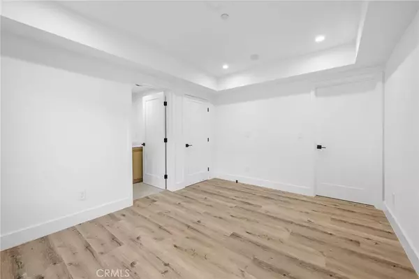 Sherman Oaks, CA 91411,14525 Weddington Street