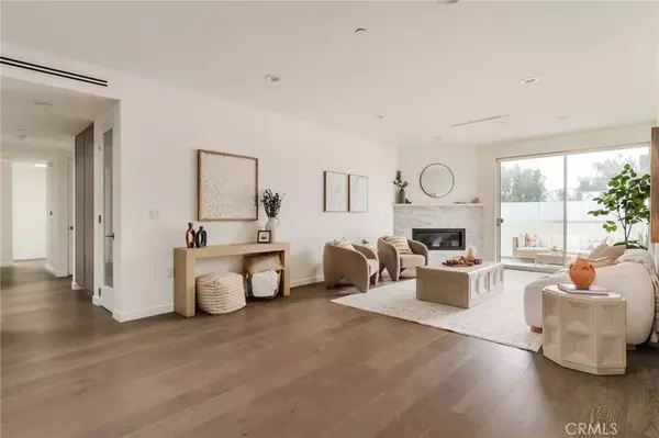 Studio City, CA 91604,12045 Guerin Street #PH4