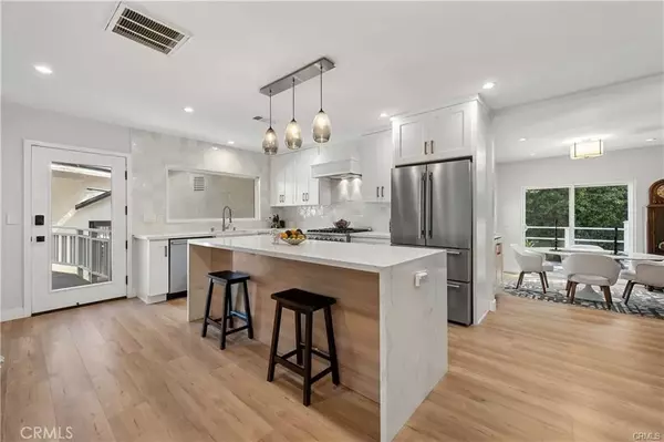 Playa Del Rey, CA 90293,7600 Earldom Avenue