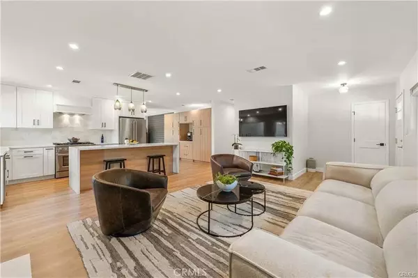 Playa Del Rey, CA 90293,7600 Earldom Avenue