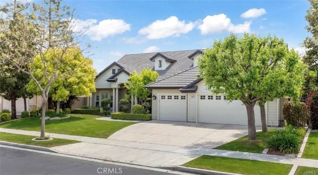 10803 Whitburn Street, Bakersfield, CA 93312