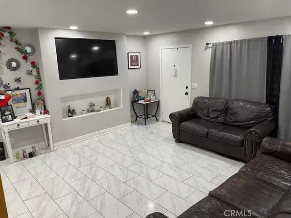 Palmdale, CA 93591,38950 164th Street East